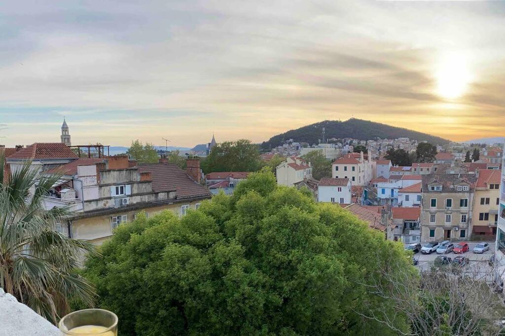 Apartment Panorama-Place For You With Amazing View Split Eksteriør bilde